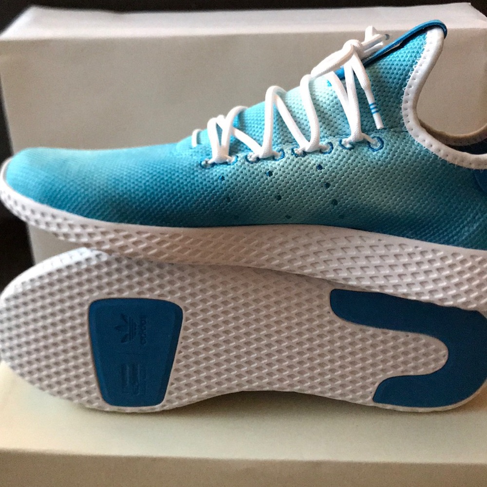 pharrell williams tennis hu sizing